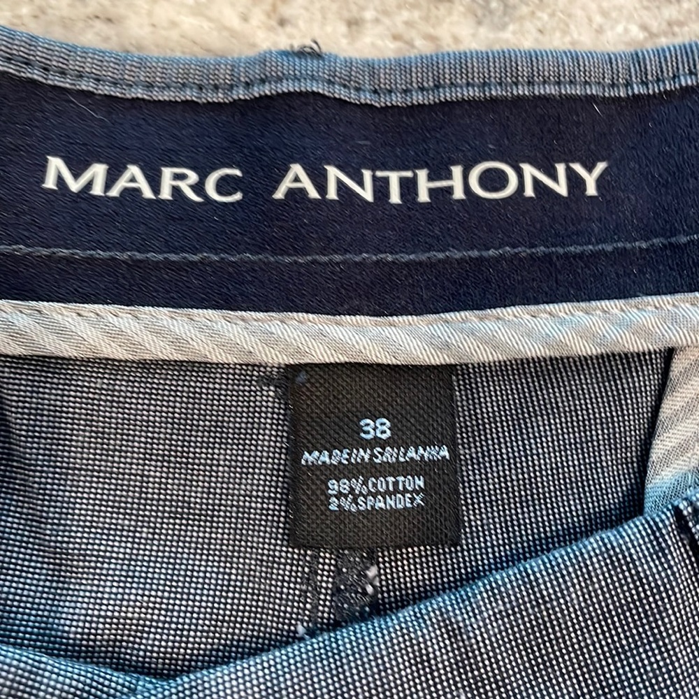 Mens stretch waist 38” shorts grey/blue color excellent condition. MaKe Offer